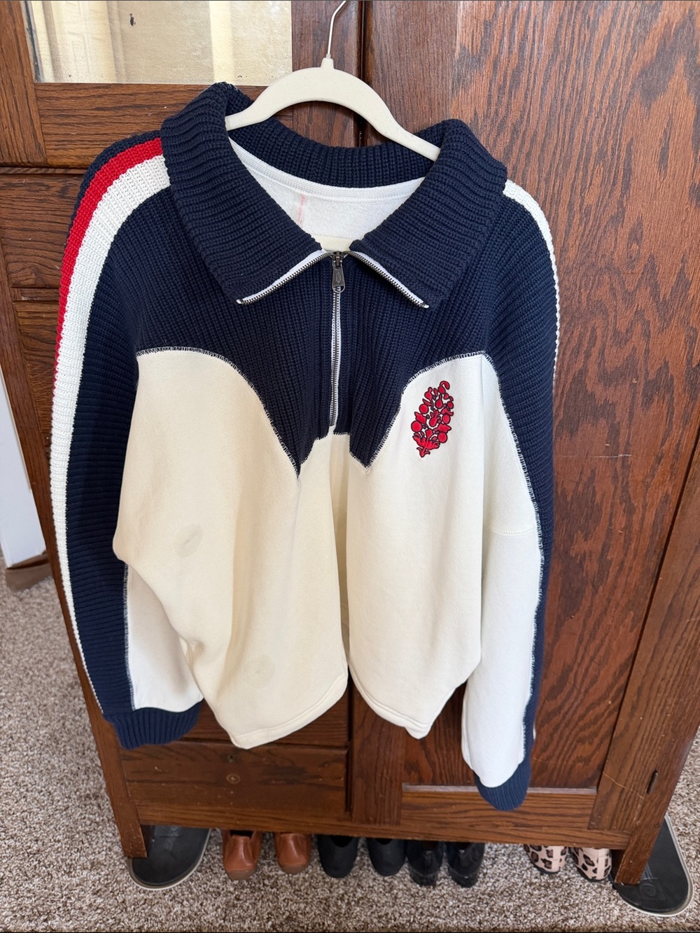 FP movement thick sweatshirt with pockets